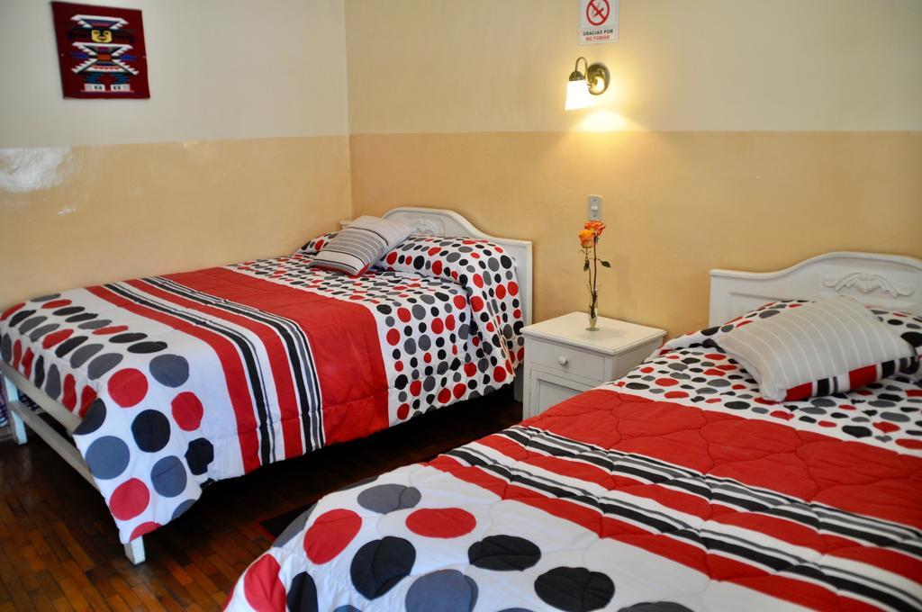 Hotel Europa Алаусі Екстер'єр фото