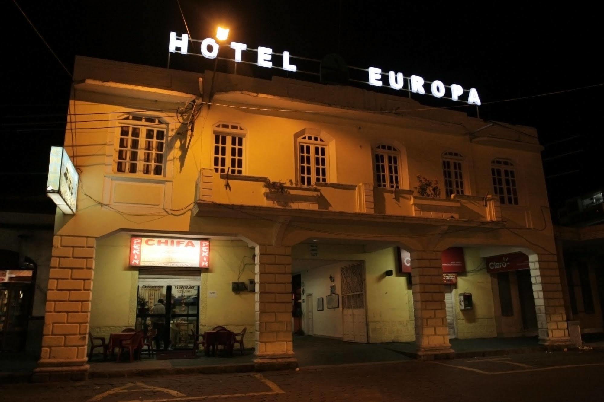 Hotel Europa Алаусі Екстер'єр фото